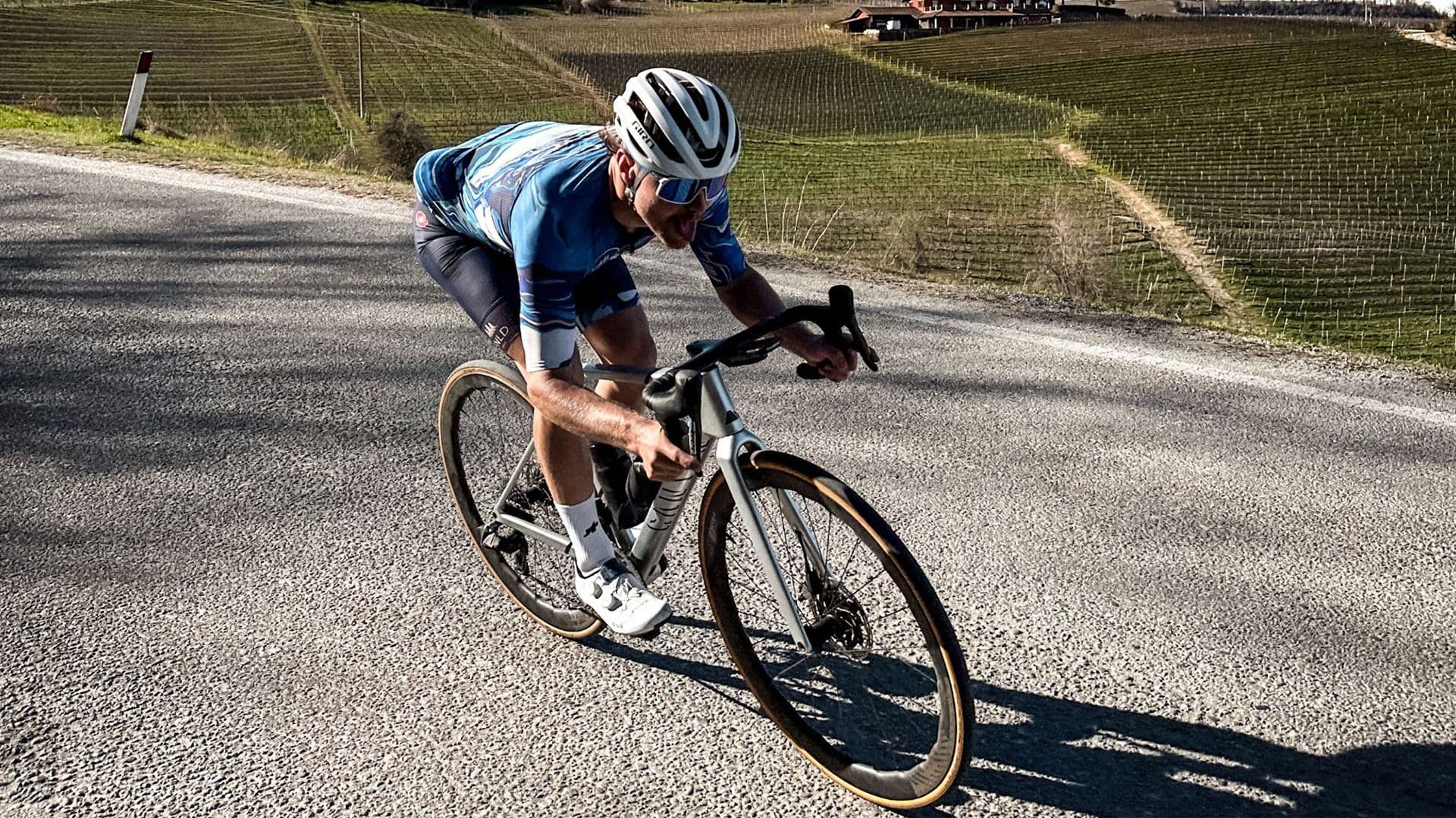 Tablet & Desktop image