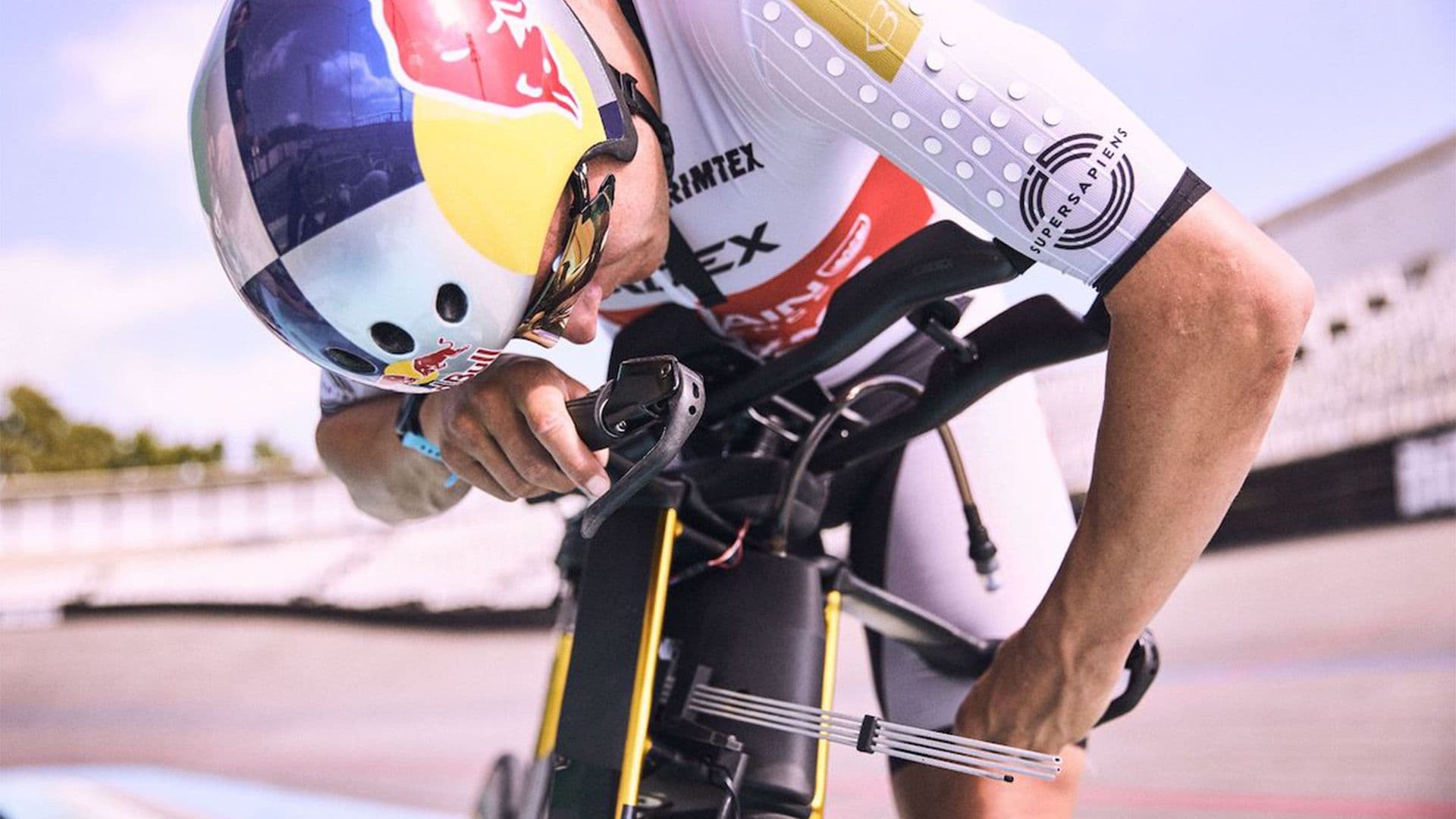 Tablet & Desktop image